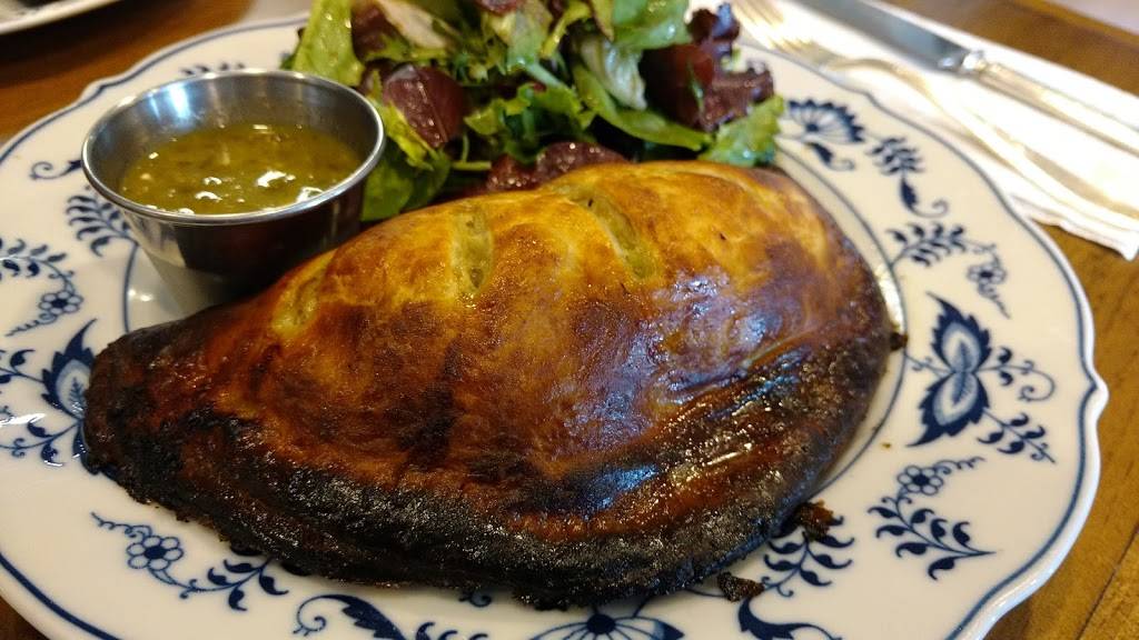 The Salty Owl | restaurant | 23 Terminal Ln, Owls Head, ME 04854, USA | 2075940018 OR +1 207-594-0018