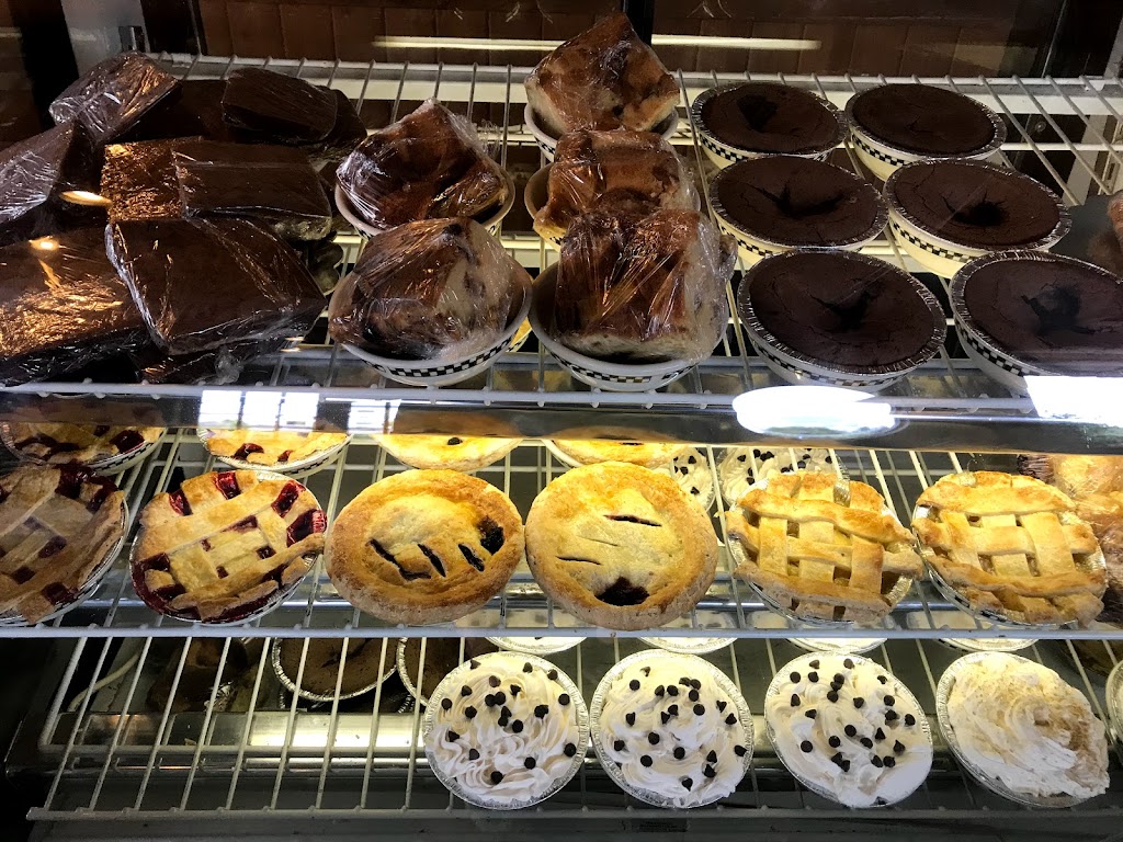 Black Bear Diner Medford | restaurant | 1150 E Barnett Rd, Medford, OR 97504, USA | 5417734060 OR +1 541-773-4060