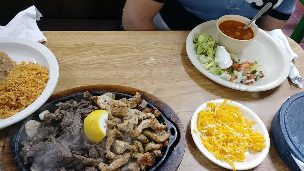 La Adelita | Mexican Restaurant | restaurant | 7630 Military Pkwy, Dallas, TX 75227, USA | 2142756119 OR +1 214-275-6119