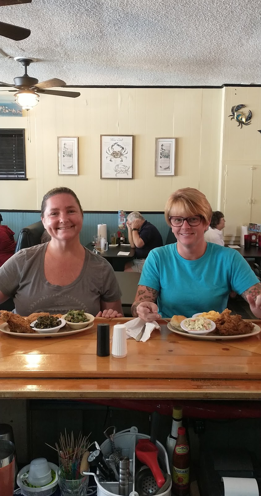 The Hidden Crab | restaurant | 942699 Old Nassauville Rd, Fernandina Beach, FL 32034, USA | 9048442670 OR +1 904-844-2670