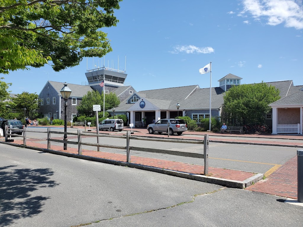 Crosswinds Restaurant | restaurant | 14 Airport Rd,, Nantucket, MA 02554, USA | 5082286005 OR +1 508-228-6005