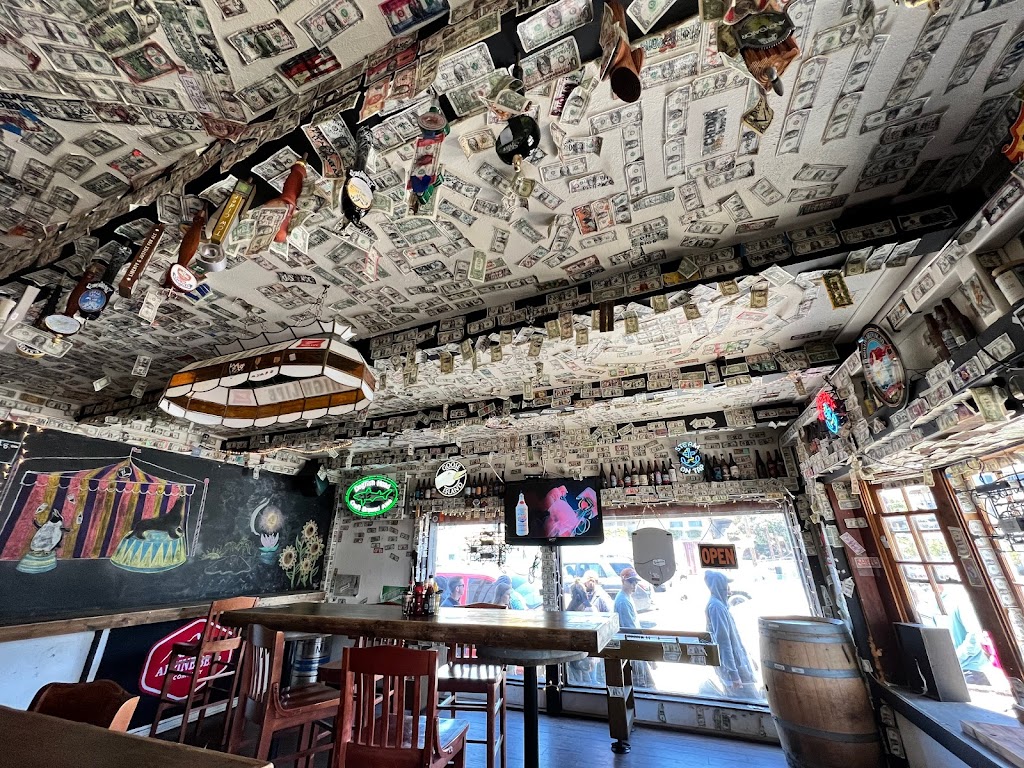 The Libertine Pub | restaurant | 801 Embarcadero, Morro Bay, CA 93442, USA | 8057720700 OR +1 805-772-0700