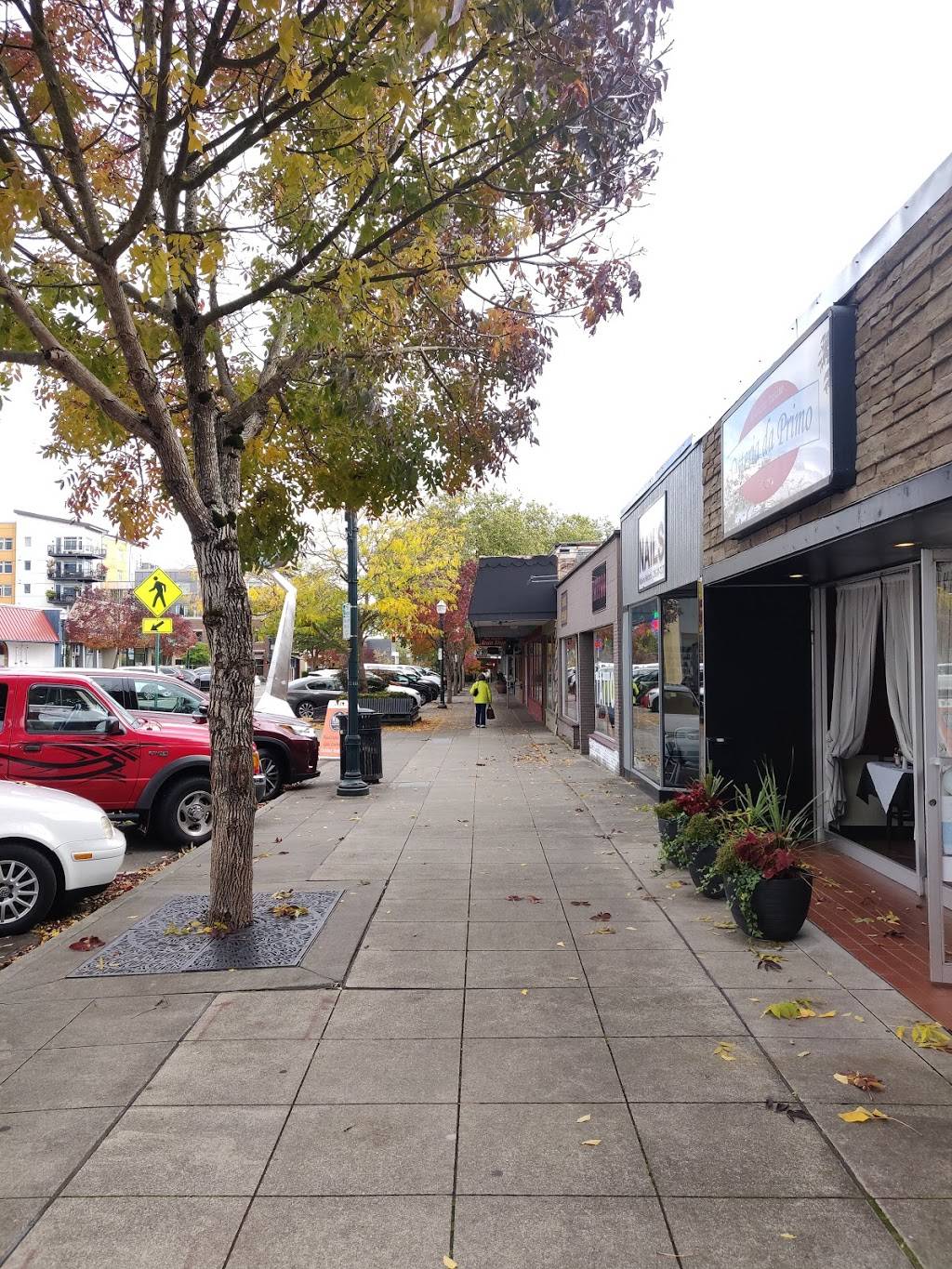 Royal Everest Nepalese & Indian Restaurant | restaurant | 635 SW 152nd St, Burien, WA 98166, USA | 2062680022 OR +1 206-268-0022