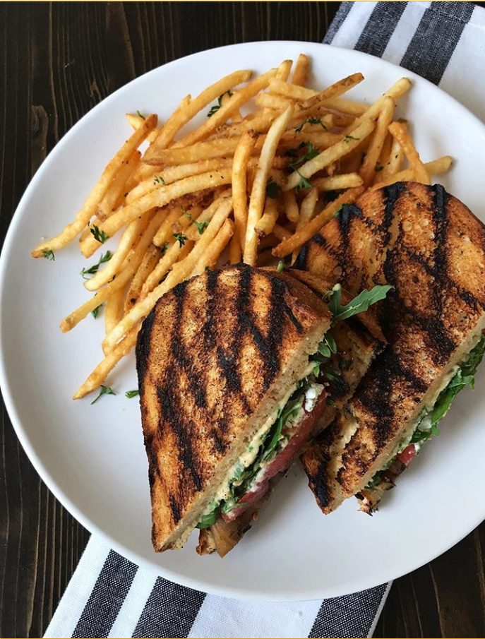 River & Rail Cafe | cafe | 21 Bank St, New Milford, CT 06776, USA | 8607997272 OR +1 860-799-7272