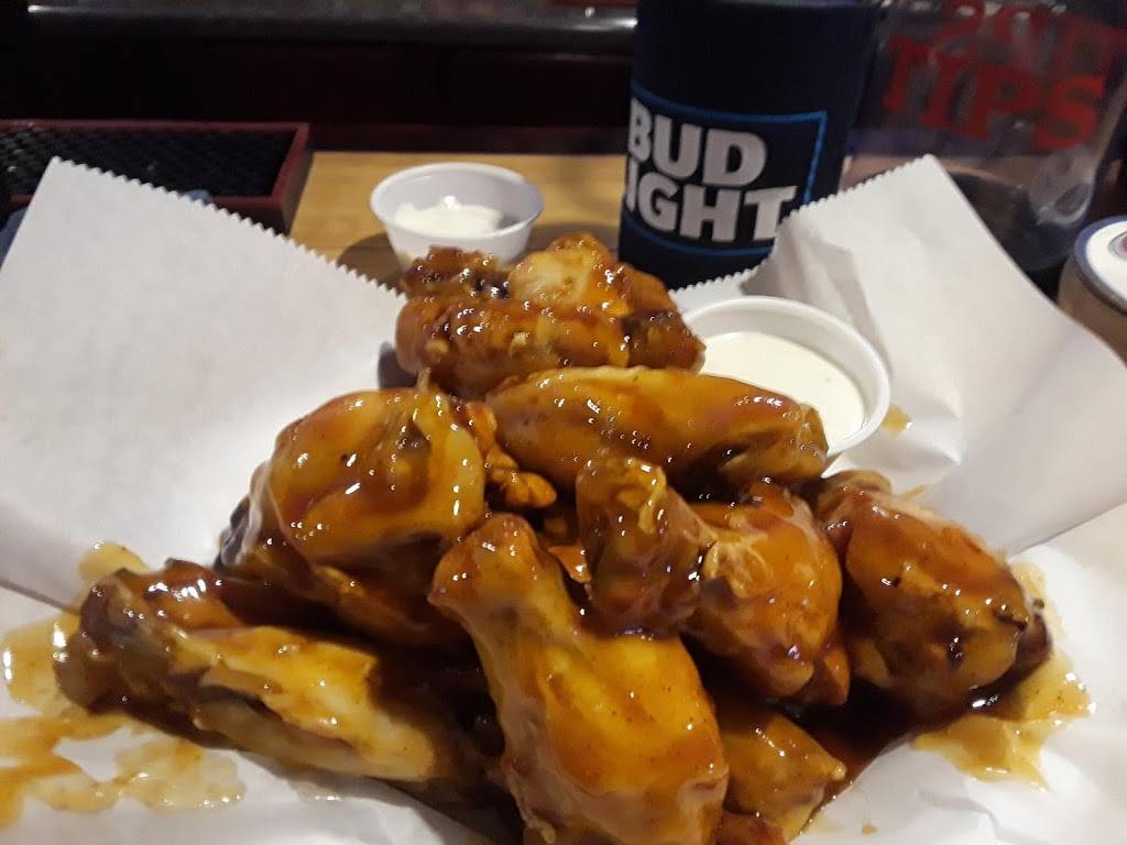 On The Rail Bar & Grill | restaurant | 465 E Main St, Easley, SC 29640, USA | 8646716062 OR +1 864-671-6062