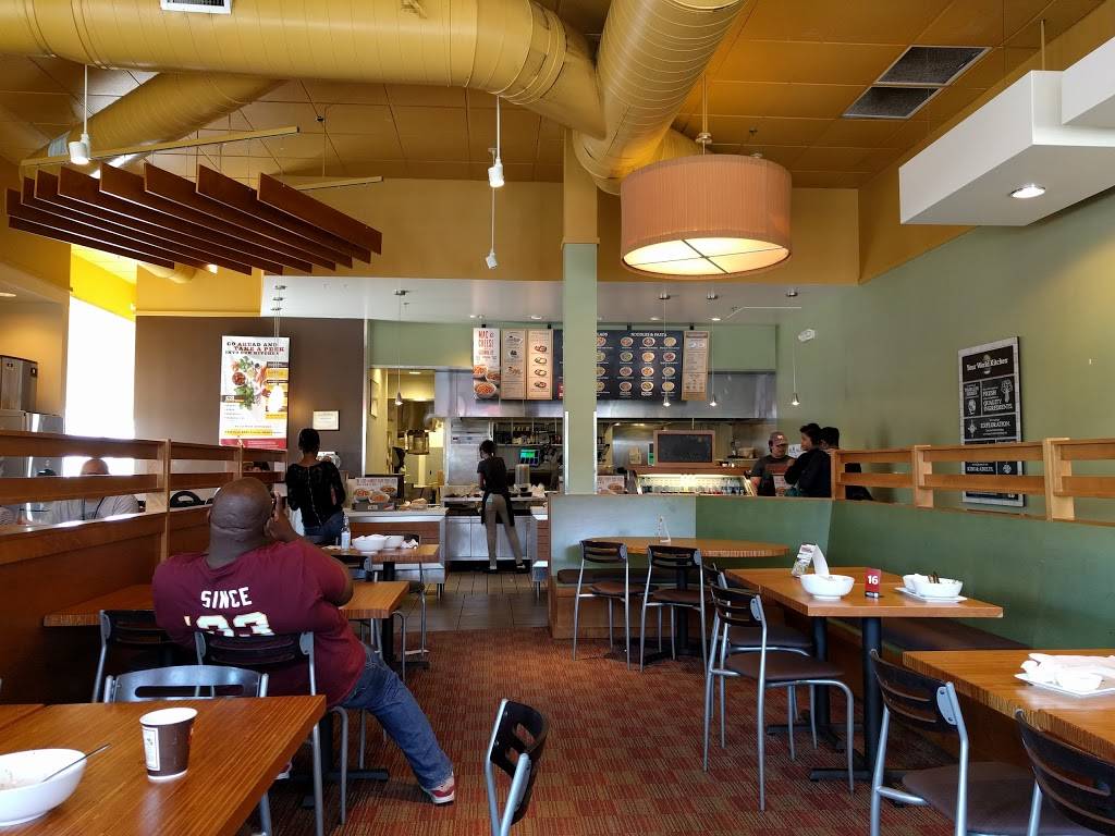 Noodles and Company | restaurant | 2801 Campus Way N, 20, Lanham, MD 20706, USA | 3017727402 OR +1 301-772-7402