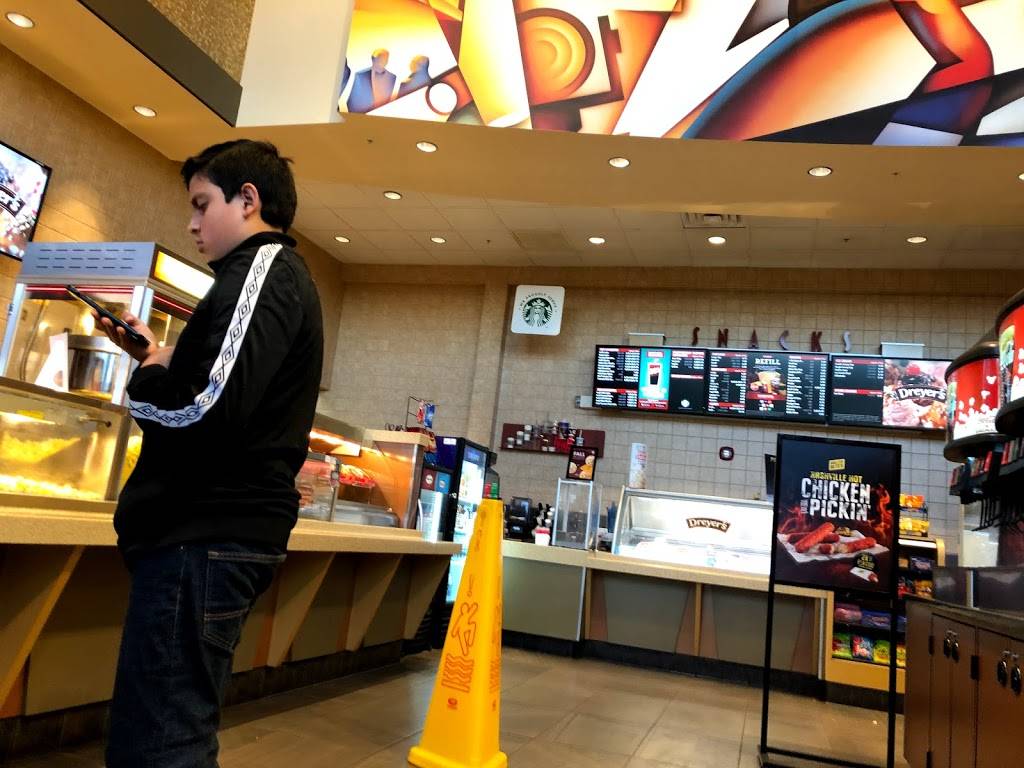 Cinemark Jess Ranch | meal takeaway | 18935 Bear Valley Rd, Apple Valley, CA 92308, USA | 7602475871 OR +1 760-247-5871