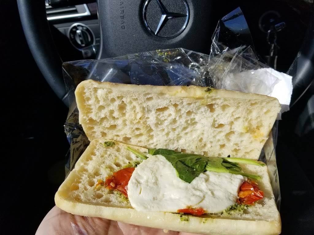 Starbucks | cafe | 1086 N Broadway, Yonkers, NY 10701, USA | 9143293648 OR +1 914-329-3648