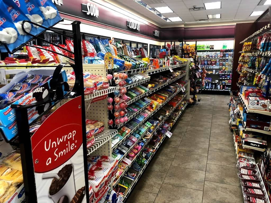 Caseys | meal takeaway | 3010 University Dr, Muscatine, IA 52761, USA | 5632637884 OR +1 563-263-7884