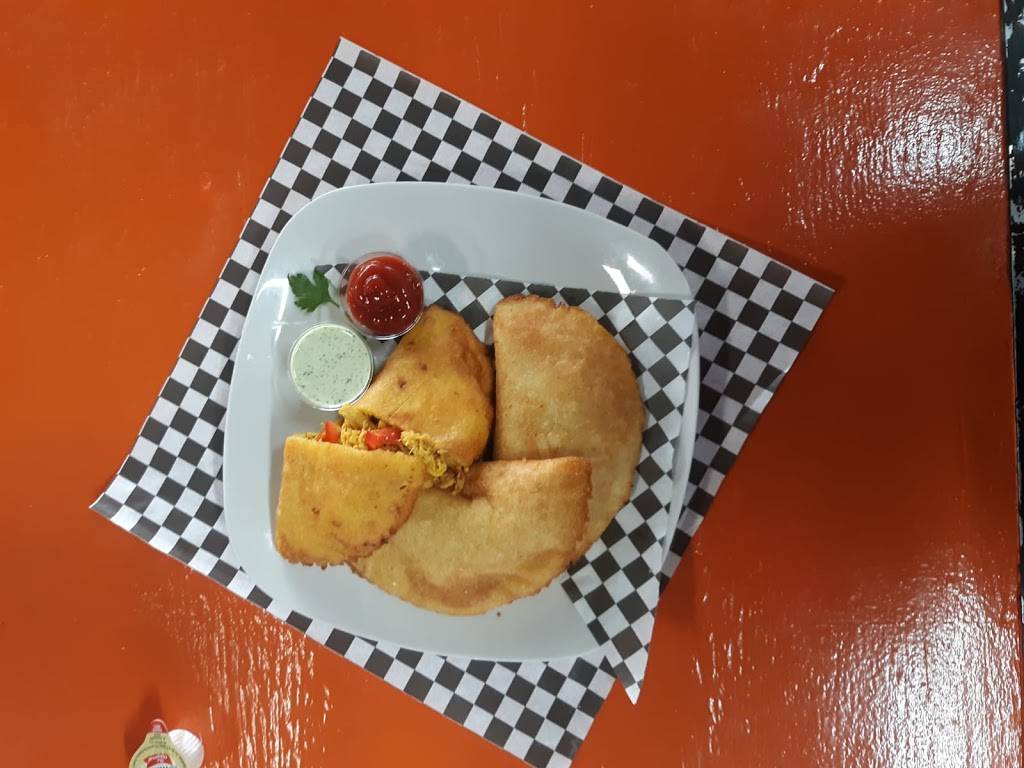 Villa Bakery "Con Sabor Venezolano" | restaurant | 5407 W Irlo Bronson Memorial Hwy, Kissimmee, FL 34746, USA | 3216770572 OR +1 321-677-0572