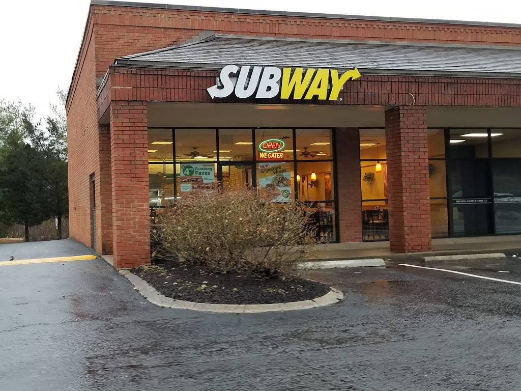 Subway Restaurants | restaurant | 2176 Hillsboro Rd Space #18, Battlewood Shopping Center, Franklin, TN 37069, USA | 6157943008 OR +1 615-794-3008