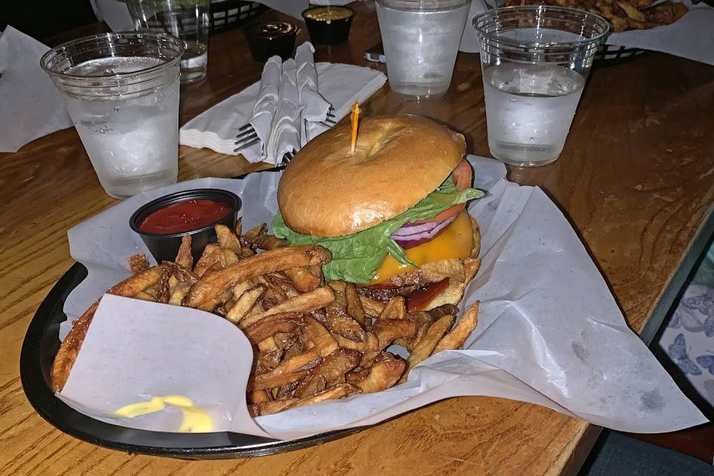 Fourth Street Bar & Grill | restaurant | 1810 N 4th St, Columbus, OH 43201, USA | 6142911420 OR +1 614-291-1420