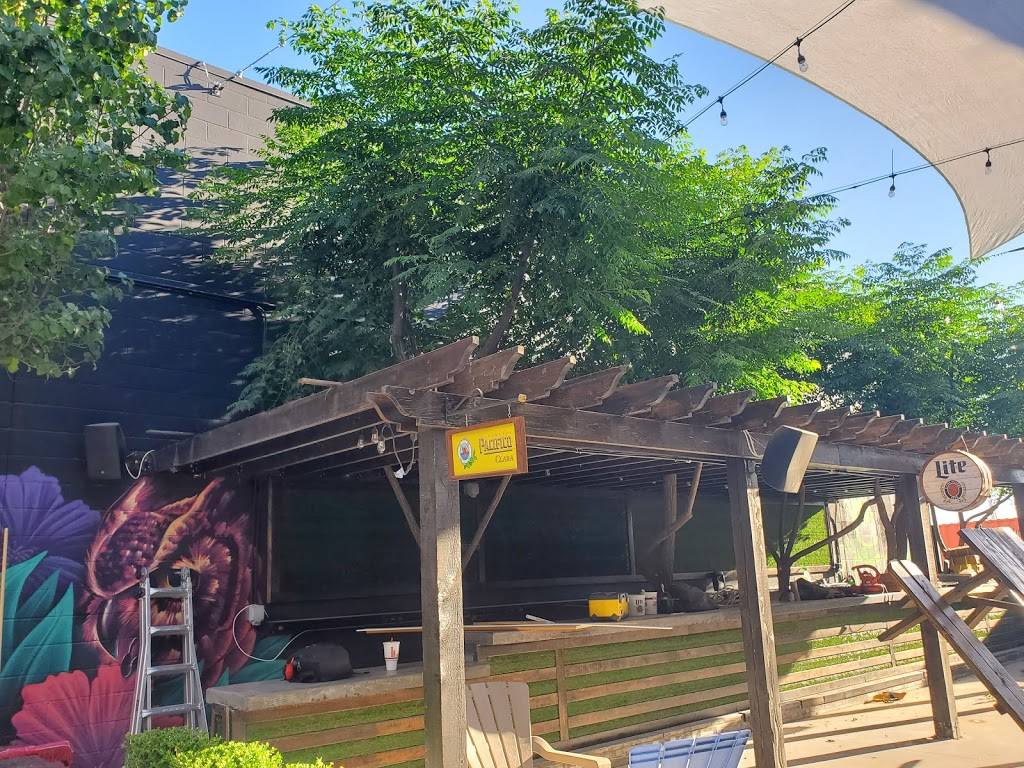 915 Vibes | restaurant | 10780 Pebble Hills Blvd, El Paso, TX 79935, USA | 9154780001 OR +1 915-478-0001