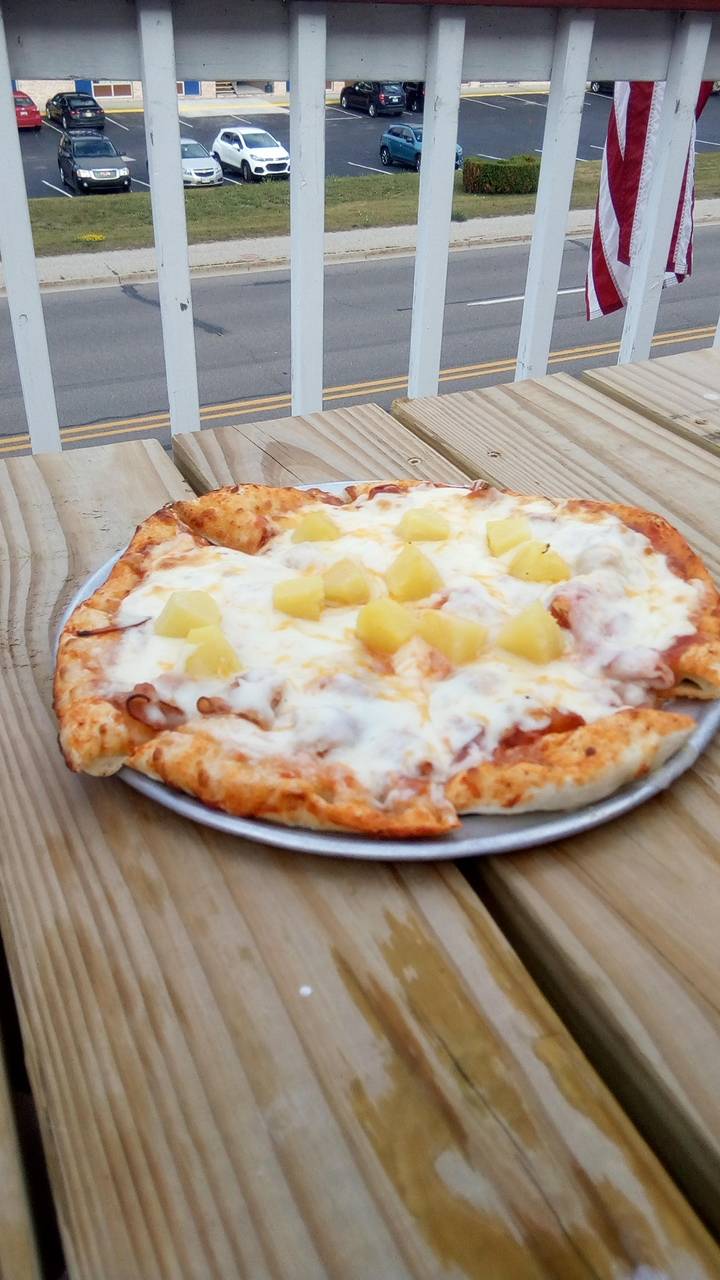 Joes Diner | restaurant | 1040 N State St, St Ignace, MI 49781, USA | 9069842123 OR +1 906-984-2123