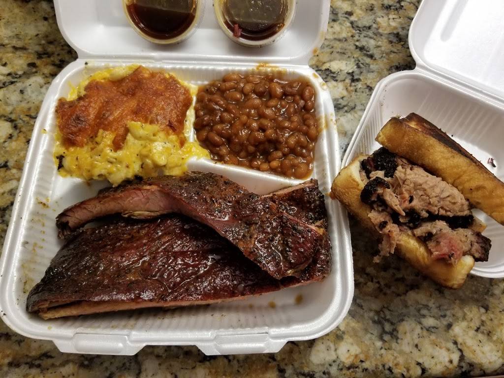 Nelsons BBQ Food Truck | restaurant | 7327 N Loop 1604 E, San Antonio, TX 78255, USA | 2104734988 OR +1 210-473-4988
