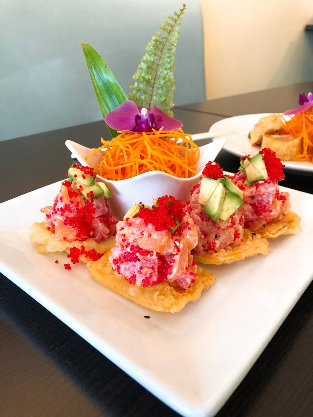 Sakura Sushi Express | restaurant | 1475 Rue Roberval, Saint-Bruno-de-Montarville, QC J3V 3P8, Canada | 4504610888 OR +1 450-461-0888