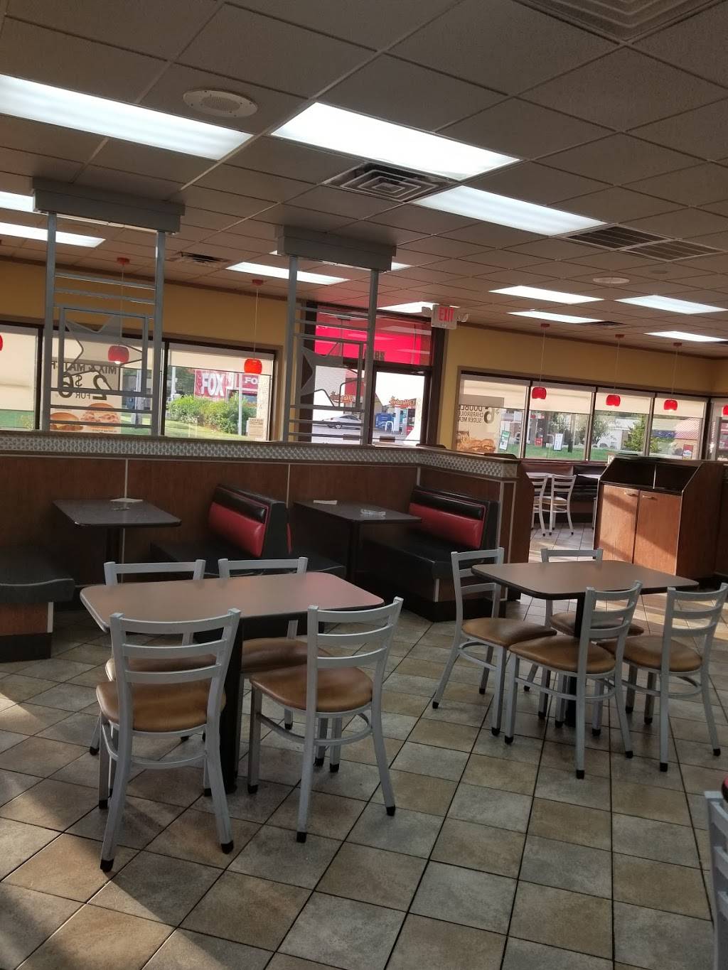 Hardees | restaurant | 2919 Tazewell Pike, Knoxville, TN 37918, USA | 8656881232 OR +1 865-688-1232
