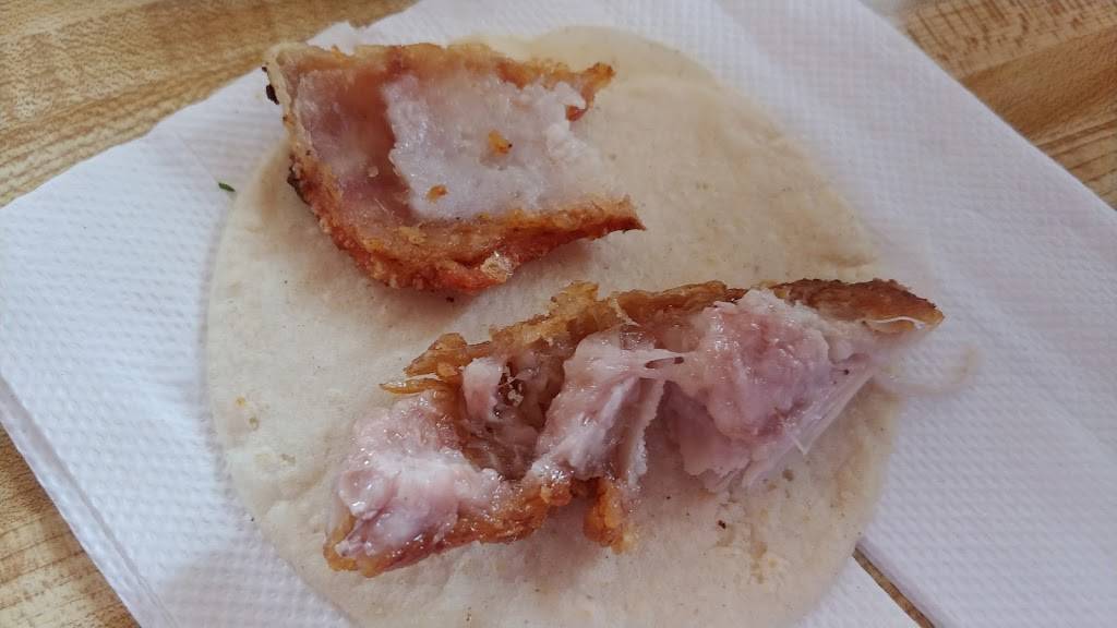 Antojitos El Barbas | restaurant | 601 E 4th Ave, Hutchinson, KS 67501, USA | 6206698845 OR +1 620-669-8845