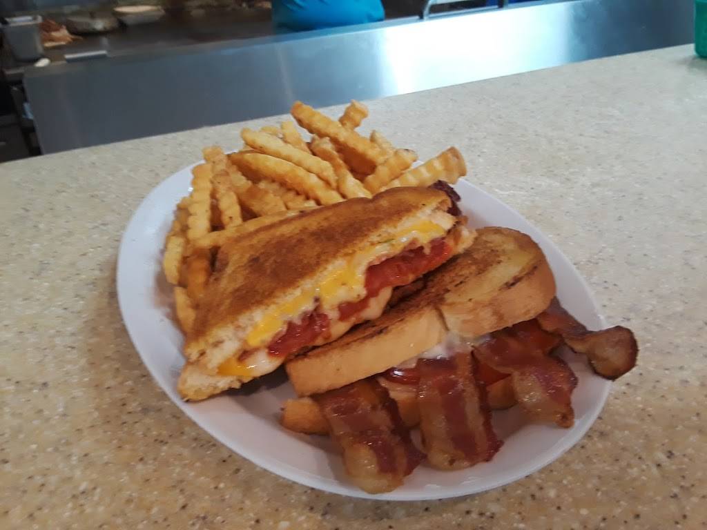 Ricks Diner | restaurant | 466 SW Port St Lucie Blvd #101, Port St. Lucie, FL 34953, USA | 7723358660 OR +1 772-335-8660