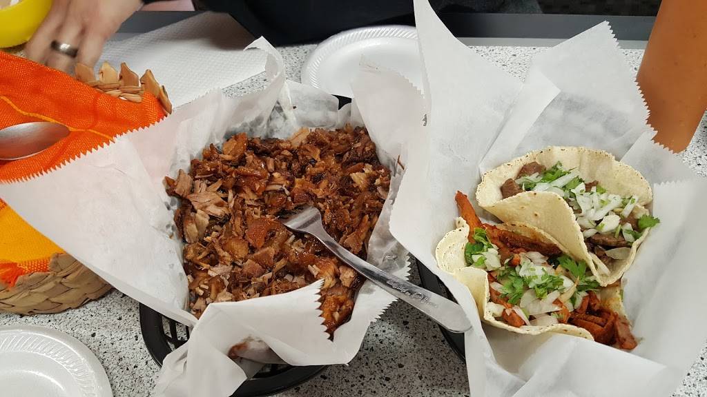 Mi Lindo Michoacan | restaurant | 2120 N Broadway, Wichita, KS 67214, USA | 3162142734 OR +1 316-214-2734