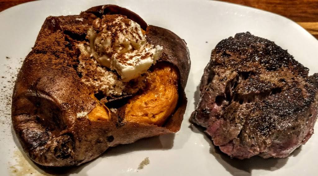 Outback Steakhouse | restaurant | 2790 Wilma Rudolph Blvd, Clarksville, TN 37040, USA | 9315522900 OR +1 931-552-2900