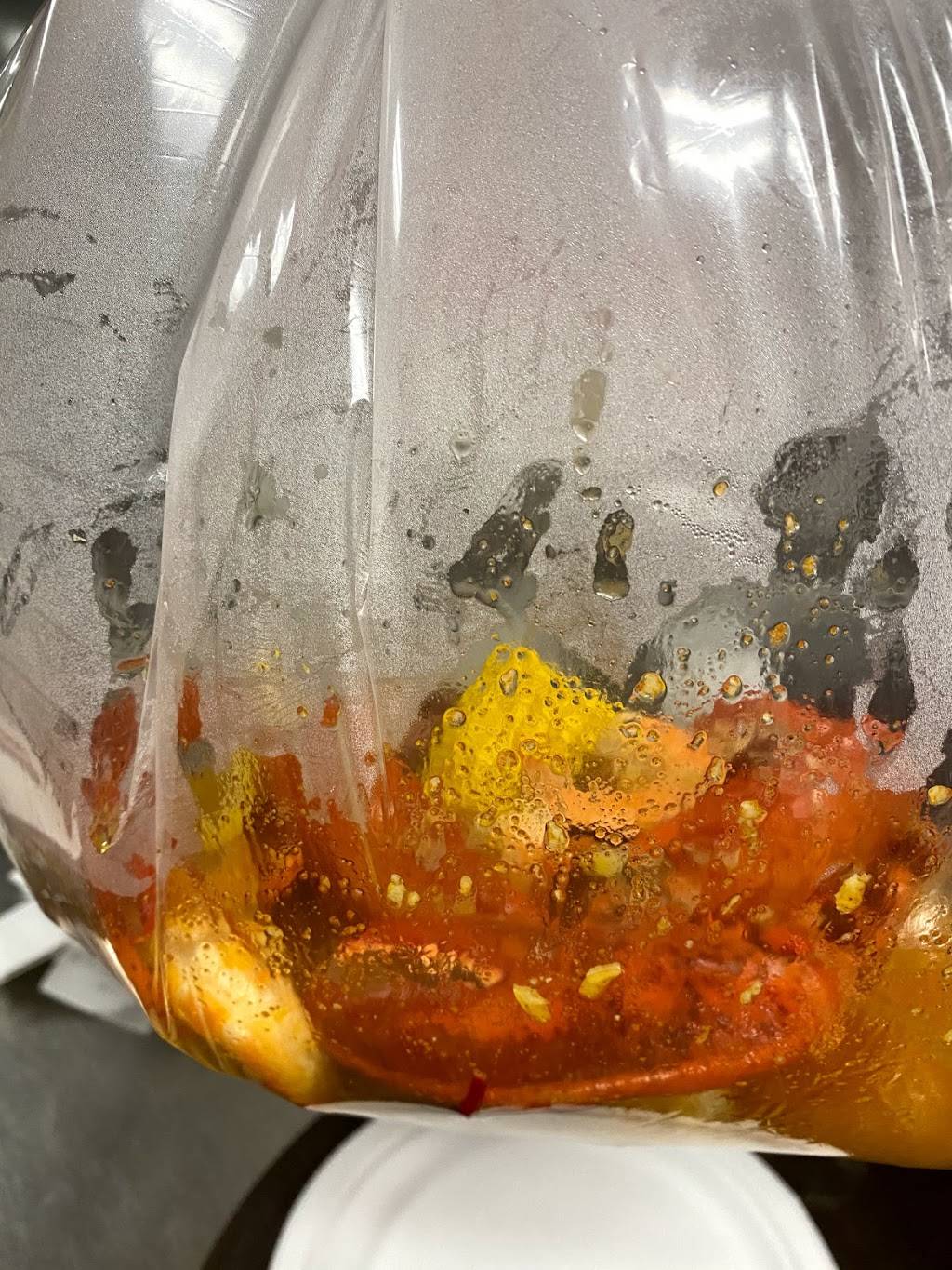 Juicy Seafood | restaurant | 2355 Madison St, Clarksville, TN 37043, USA | 9318962628 OR +1 931-896-2628