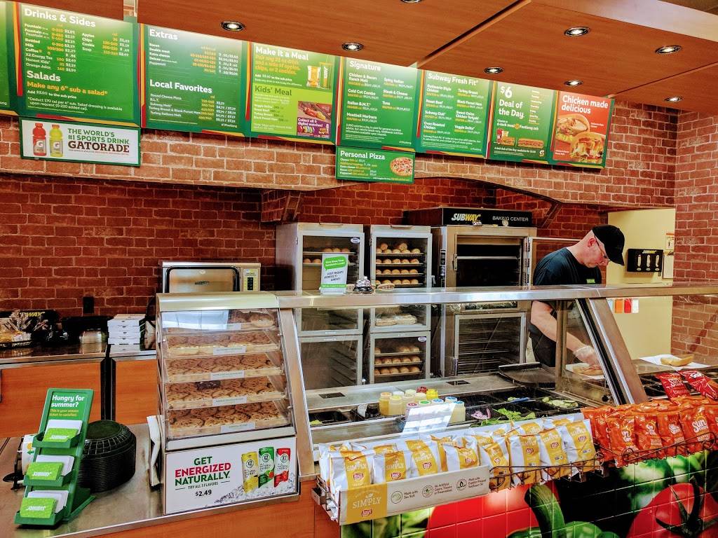 Subway Restaurants | restaurant | 5930 Sashabaw Rd, Village of Clarkston, MI 48346, USA | 2486250805 OR +1 248-625-0805