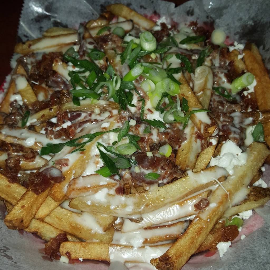 The Anchored Inn | restaurant | 57 Waterbury St, Brooklyn, NY 11206, USA | 7185763297 OR +1 718-576-3297