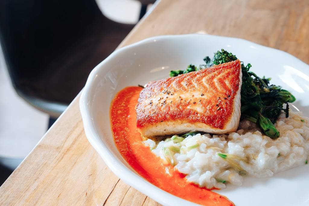 Bar Cino | restaurant | 22 Washington Square, Newport, RI 02840, USA | 4016198201 OR +1 401-619-8201