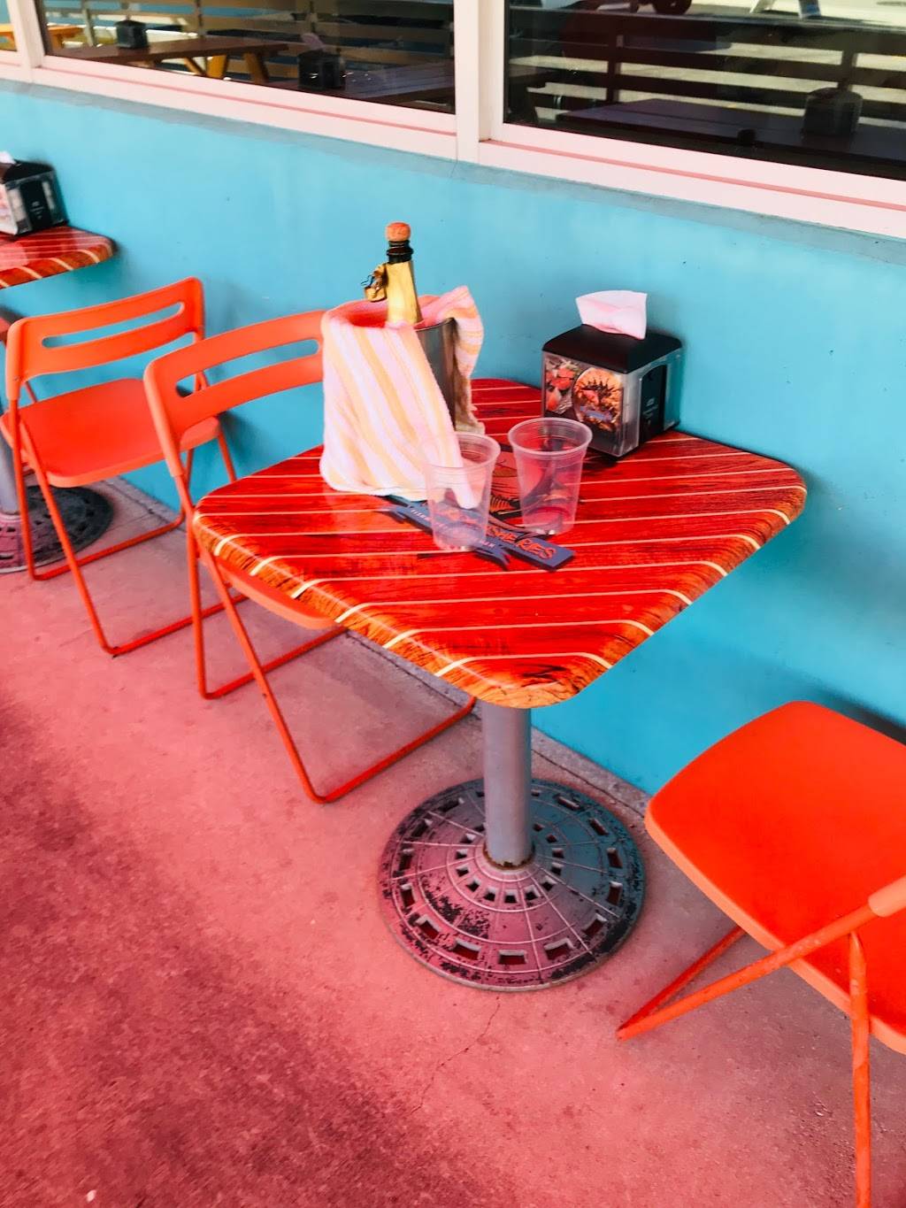 Fish Market & Restaurant | restaurant | 2238 SW 57th Ave, Miami, FL 33155, USA | 3053791104 OR +1 305-379-1104