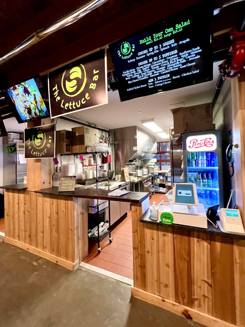 The Lettuce Bar | restaurant | 1400 Park St, Hartford, CT 06106, USA | 8604704511 OR +1 860-470-4511