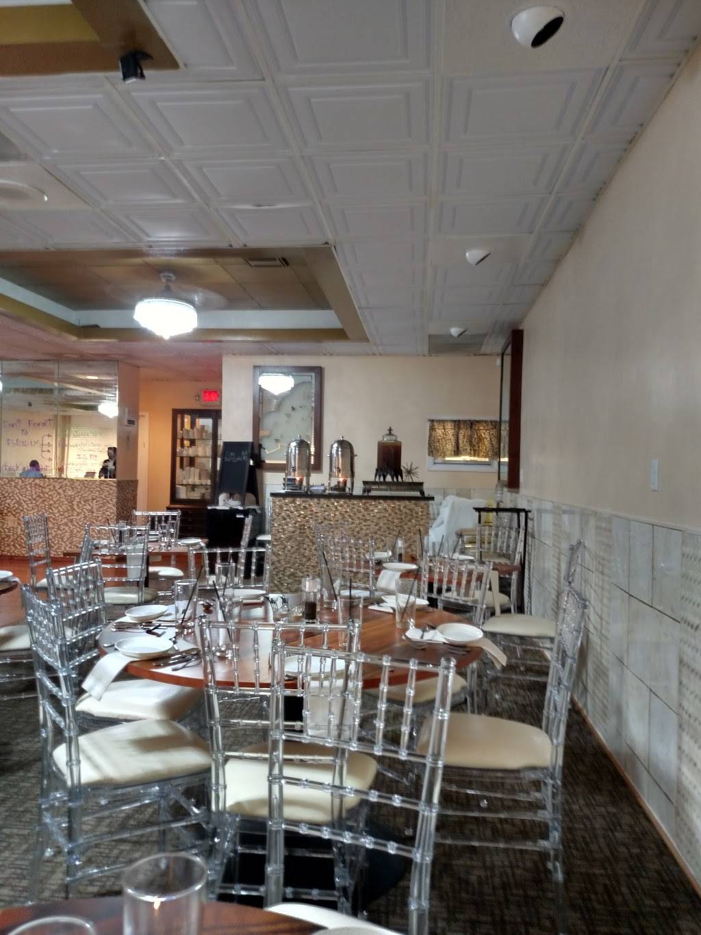 Chefs Table/ Gold Standard Catering | restaurant | 4840 Boiling Brook Pkwy, North Bethesda, MD 20852, USA | 3017701496 OR +1 301-770-1496