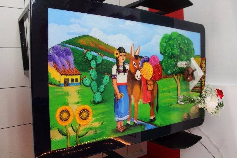 The Crus-Z Family | restaurant | 87-09 Roosevelt Ave, Jackson Heights, NY 11372, USA | 7182057977 OR +1 718-205-7977