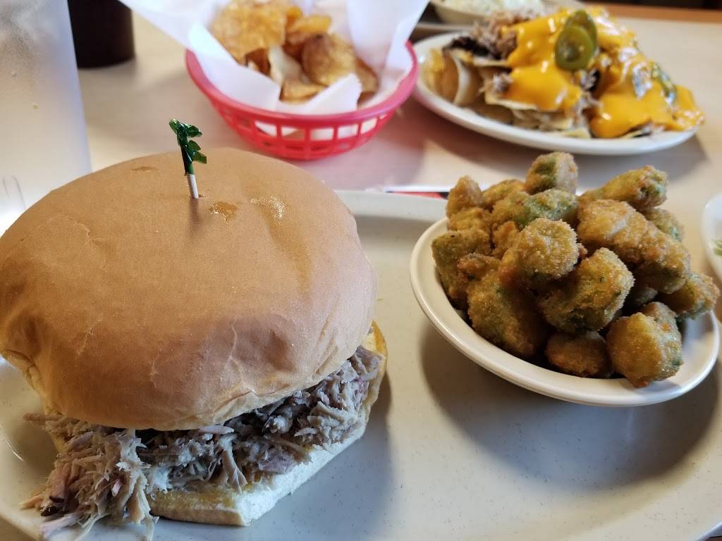 Leftys Barbeque | restaurant | 2565 Genesis Rd, Crossville, TN 38571, USA | 9314844205 OR +1 931-484-4205