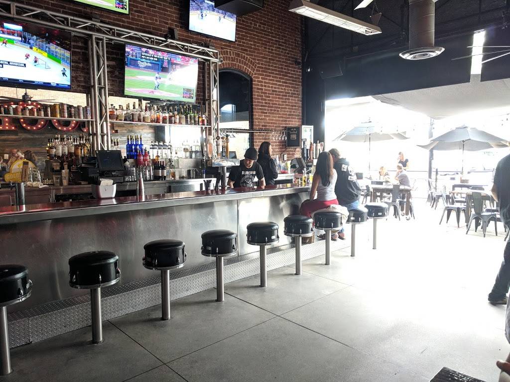 Slidebar Rock n Roll Kitchen | restaurant | 122 E Commonwealth Ave, Fullerton, CA 92832, USA | 7148712233 OR +1 714-871-2233