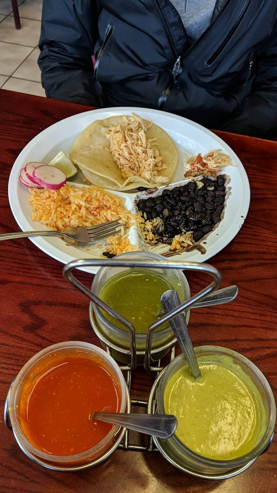 Mexican Food Taqueria Juquilita | restaurant | 126 Hillsmere Dr, Annapolis, MD 21403, USA | 4102800045 OR +1 410-280-0045