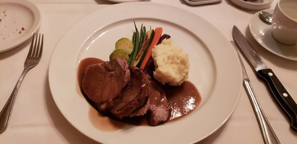 Chelsea | restaurant | 7 John St S, Mississauga, ON L5H 2E3, Canada | 9052714290 OR +1 905-271-4290