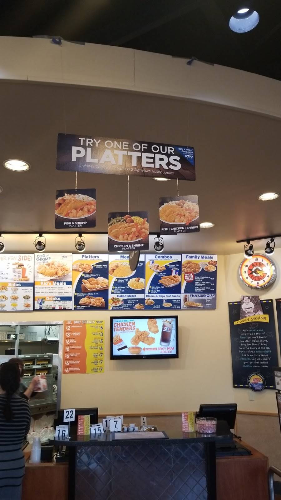 A&W Restaurant | restaurant | 111 W Andres St, Tomah, WI 54660, USA | 6083742115 OR +1 608-374-2115