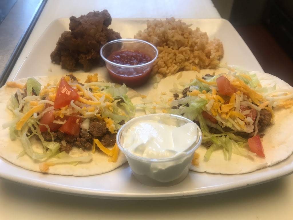 Lions Head Tavern | restaurant | 7880 Wyandotte St E, Windsor, ON N8S 1S9, Canada | 5199454773 OR +1 519-945-4773