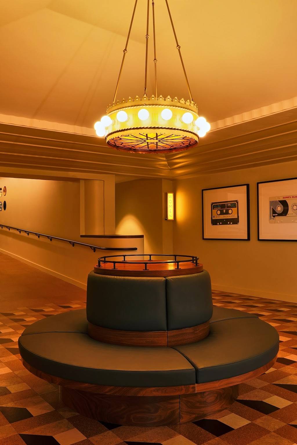 Mainzer | restaurant | 655 W Main St, Merced, CA 95340, USA | 2094464001 OR +1 209-446-4001