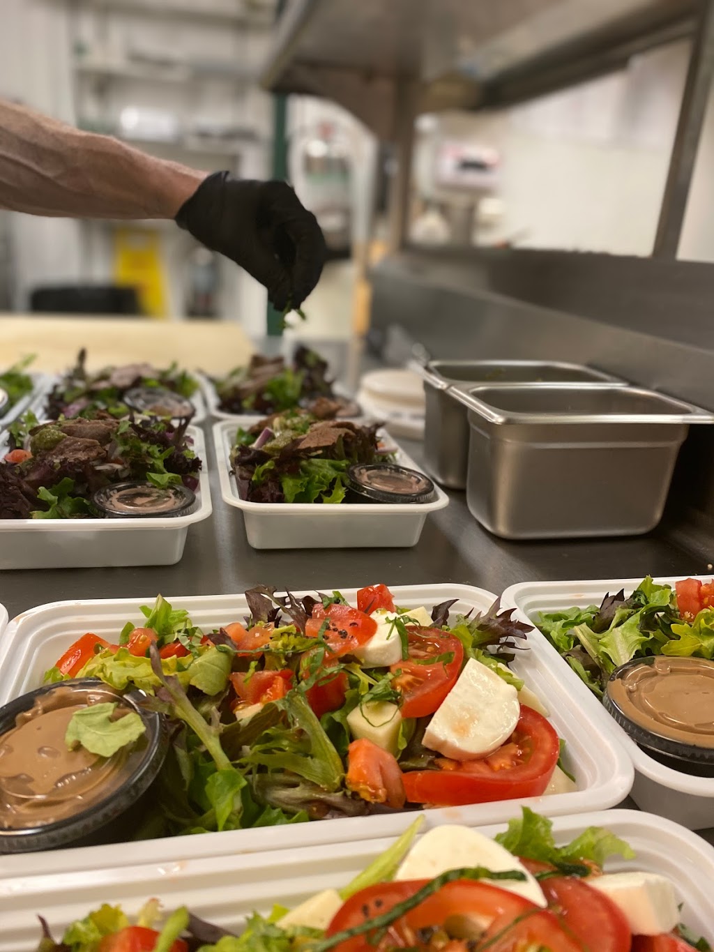 Supper House | restaurant | 3404 N Halsted St, Chicago, IL 60657, USA | 7732696497 OR +1 773-269-6497