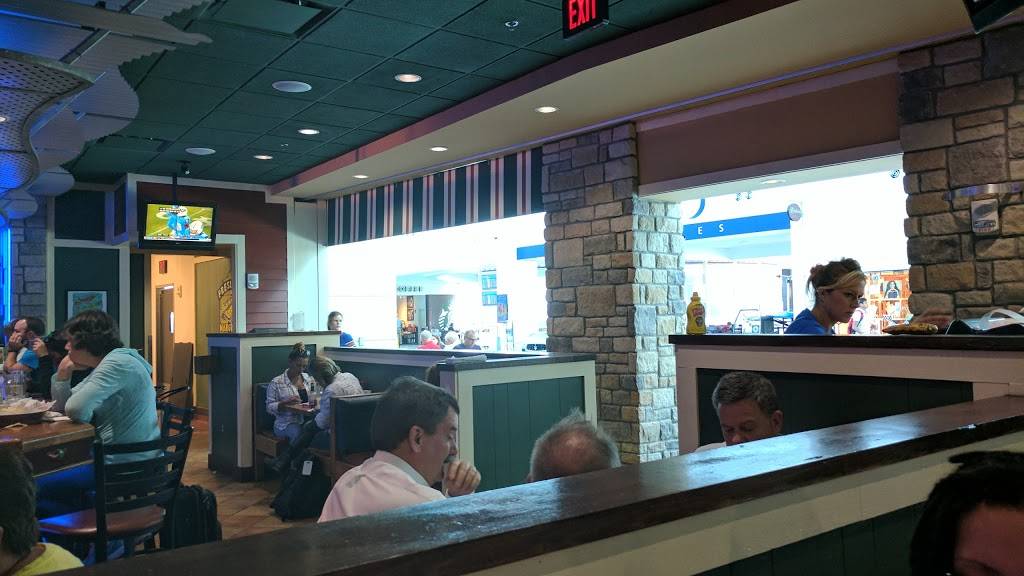 Chilis Grill & Bar | meal takeaway | 2400 Yankee Clipper Dr #206, Jacksonville, FL 32218, USA | 9047410040 OR +1 904-741-0040