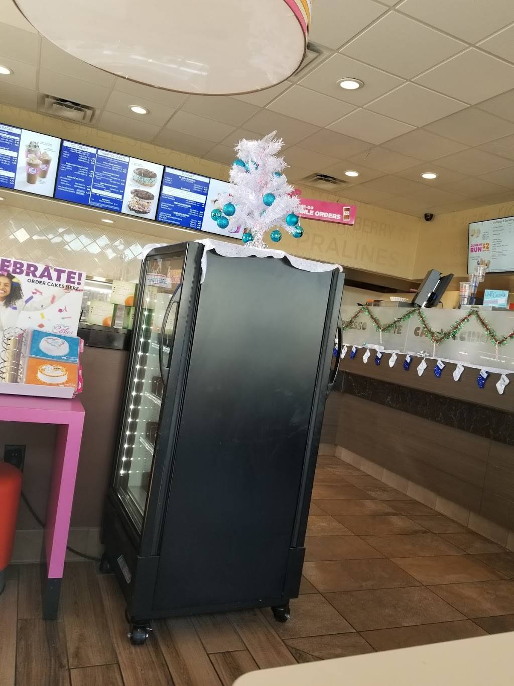 Dunkin Donuts | cafe | 1955 Durfee Ave suite e, South El Monte, CA 91733, USA | 6264445282 OR +1 626-444-5282