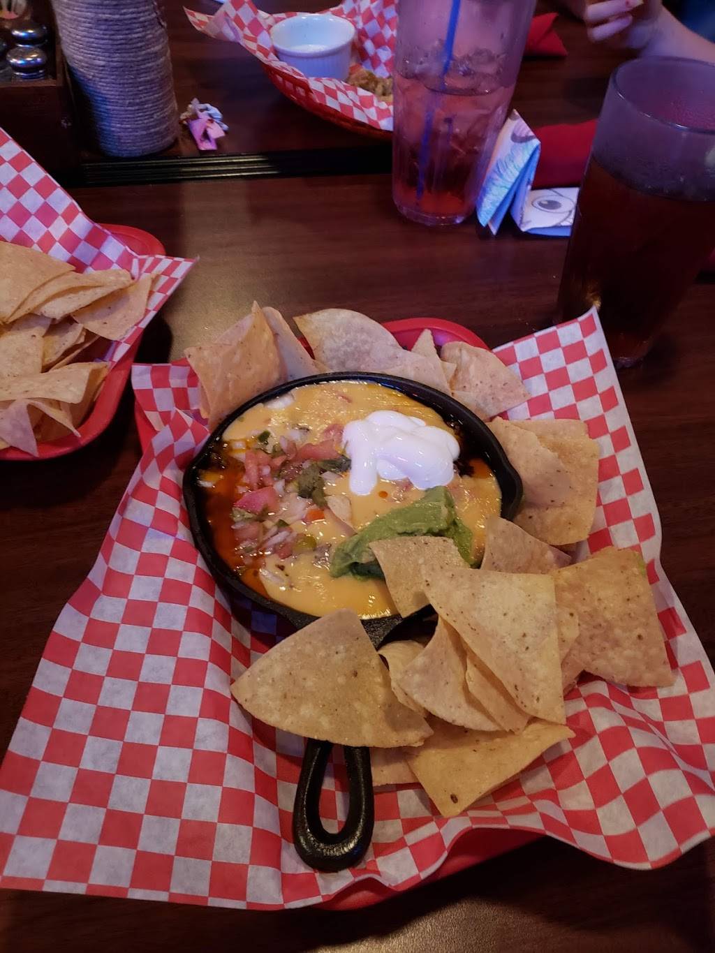 Joes Place | restaurant | 120 N Live Oak St, Fayetteville, TX 78940, USA | 9793789035 OR +1 979-378-9035