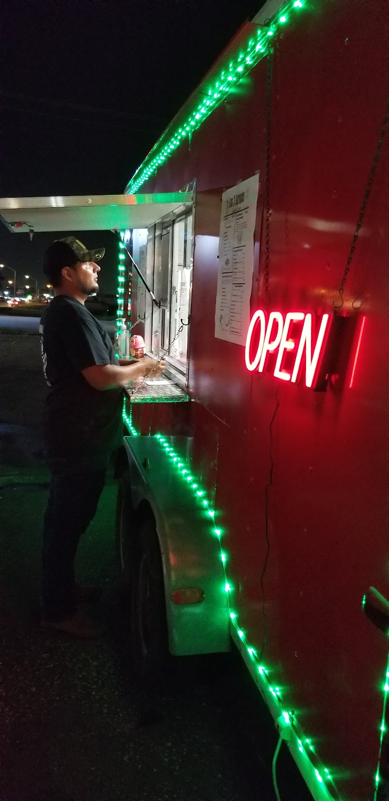 Los 3 Karnales Food Truck | restaurant | 1201 E Seminary Dr, Fort Worth, TX 76115, USA | 8172291990 OR +1 817-229-1990