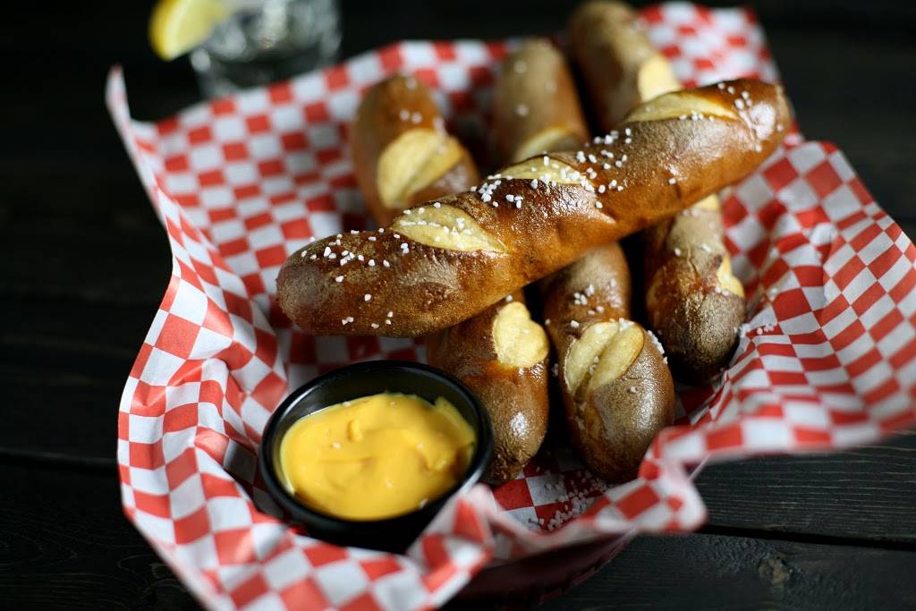 JTs Pizza, Pub, & Patio | restaurant | 2382-90 W Dublin Granville Rd, Columbus, OH 43235, USA | 6147189110 OR +1 614-718-9110