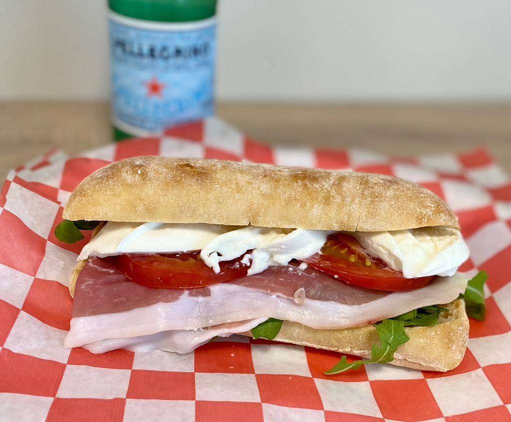 Bella Mia Italian Cafe | cafe | 808 Wiggins Pass Rd Unit 104, Naples, FL 34110, USA | 2392503310 OR +1 239-250-3310