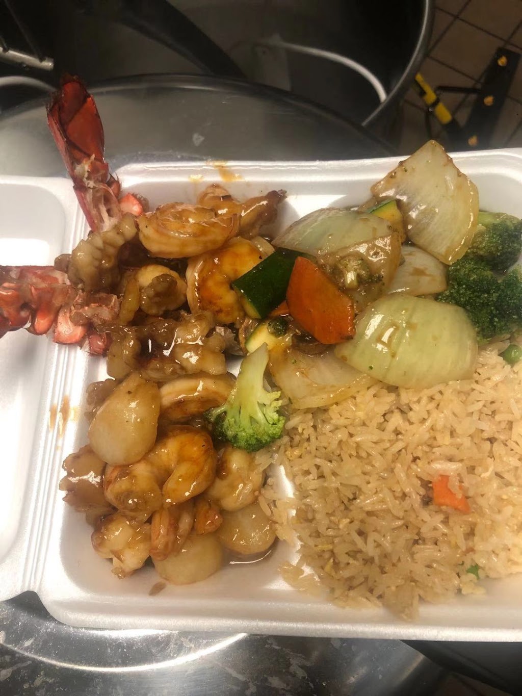 TOKYO HOUSE | meal takeaway | 870 E Travis Blvd #D, Fairfield, CA 94533, USA | 7076732808 OR +1 707-673-2808