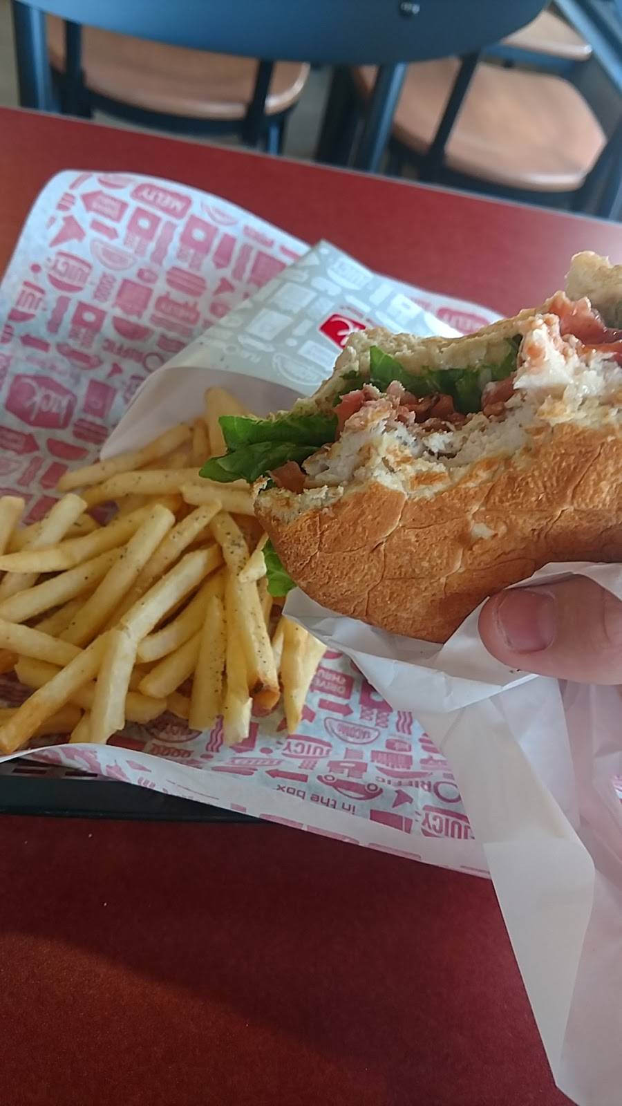 Jack in the Box | restaurant | 2113 W Happy Valley Rd, Phoenix, AZ 85085, USA | 6238695006 OR +1 623-869-5006