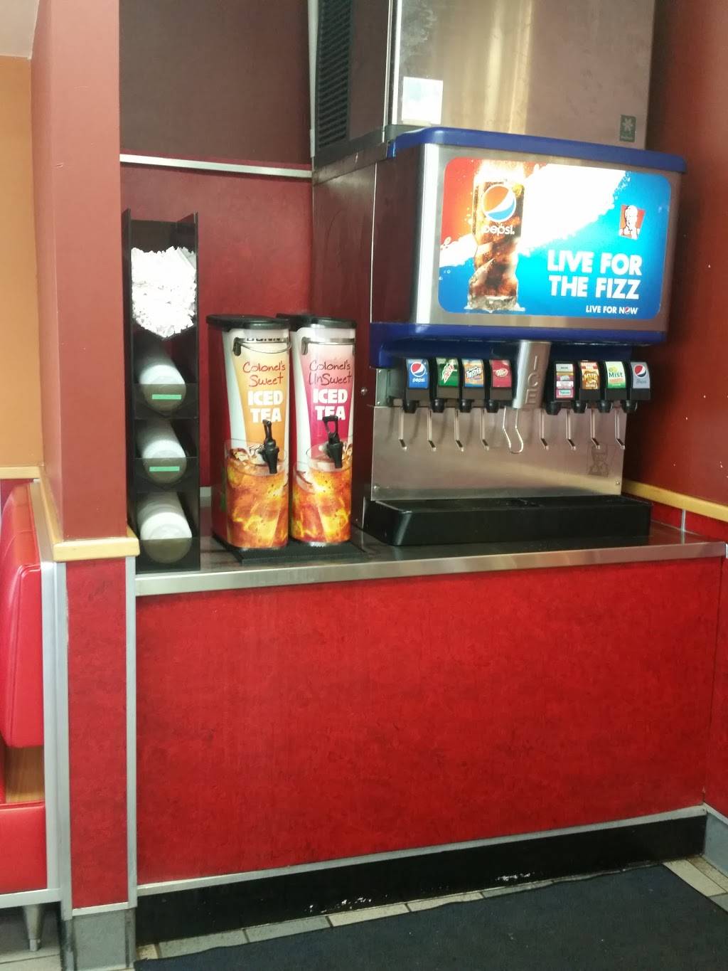 KFC | restaurant | 5813 NE Antioch Rd, Gladstone, MO 64119, USA | 8164555205 OR +1 816-455-5205